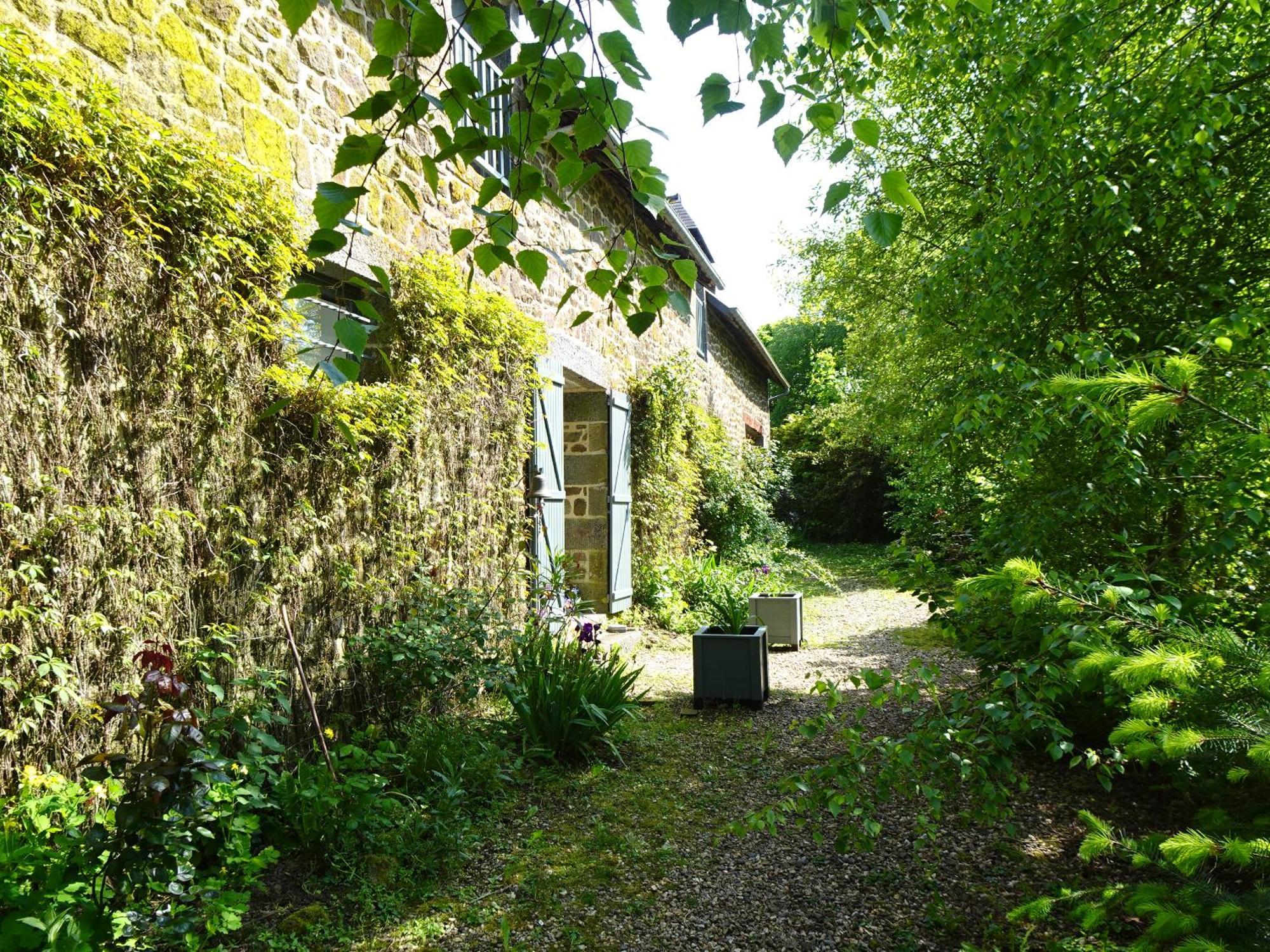 Le Domaine Bed & Breakfast Les Iffs Exterior photo