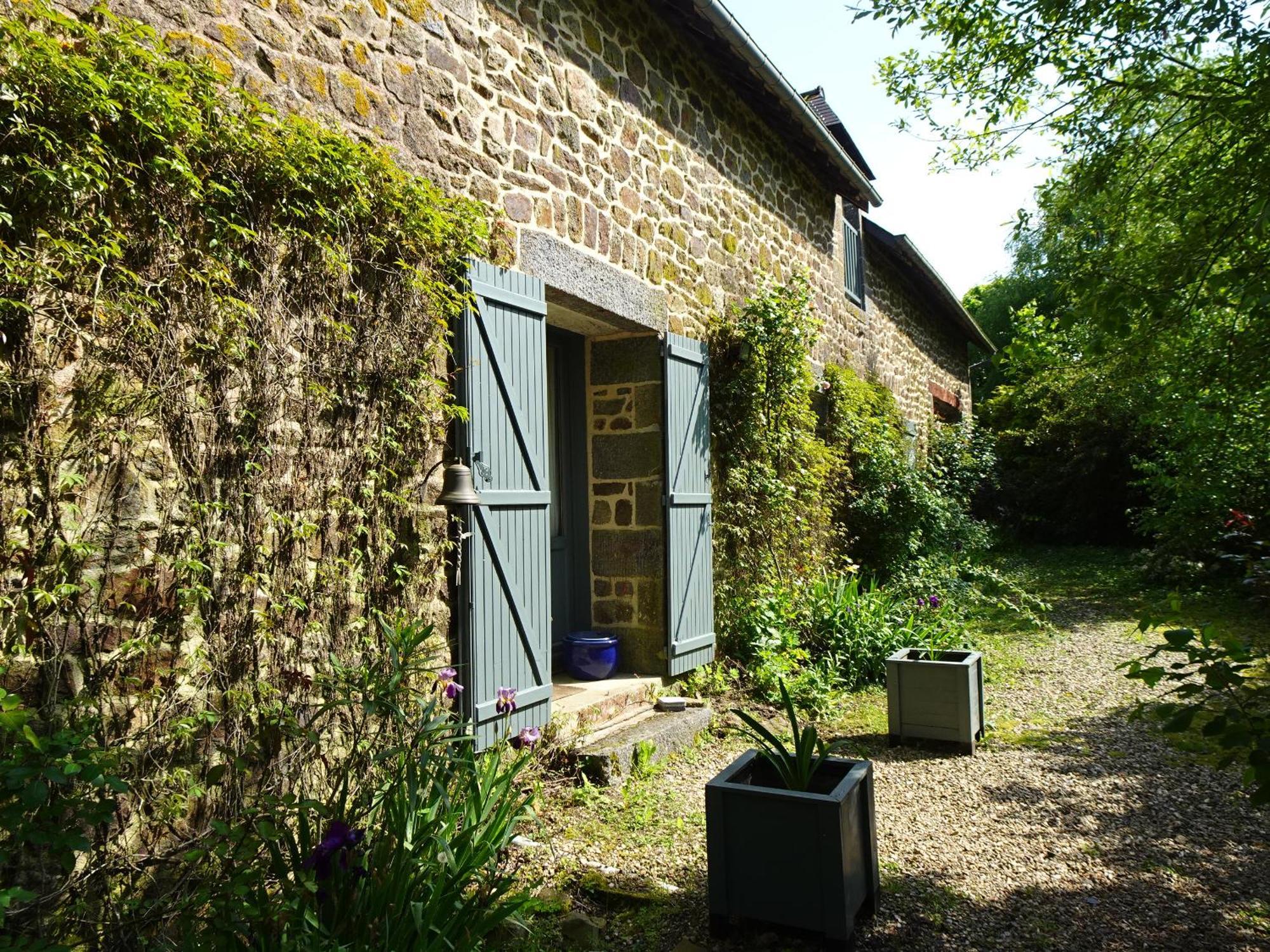 Le Domaine Bed & Breakfast Les Iffs Exterior photo
